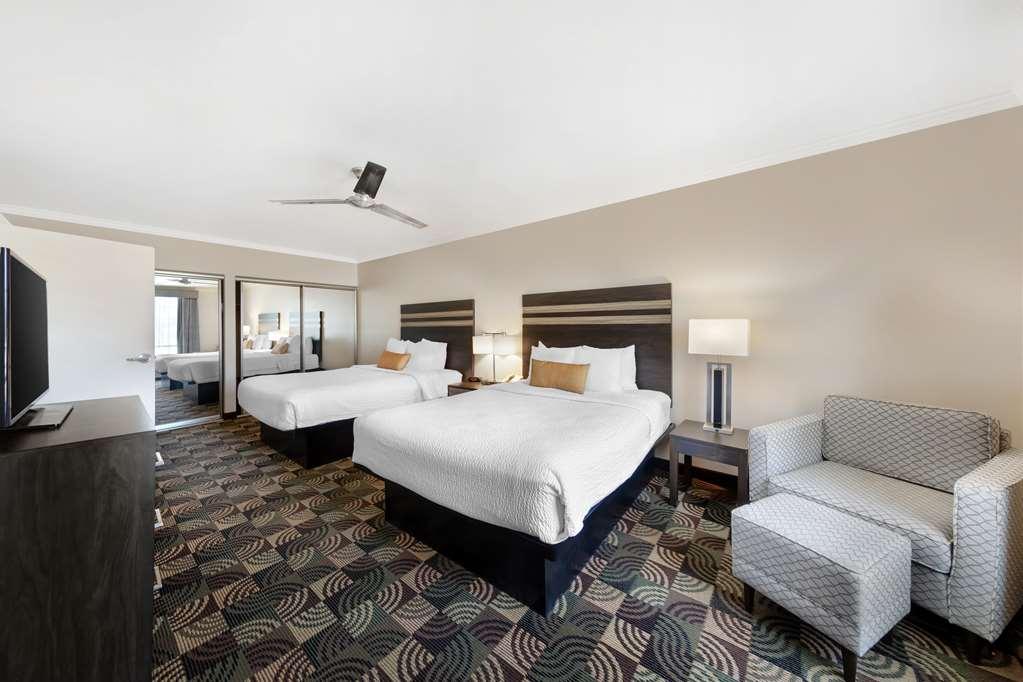 Best Western Plus Country Park Hotel Tehachapi Phòng bức ảnh